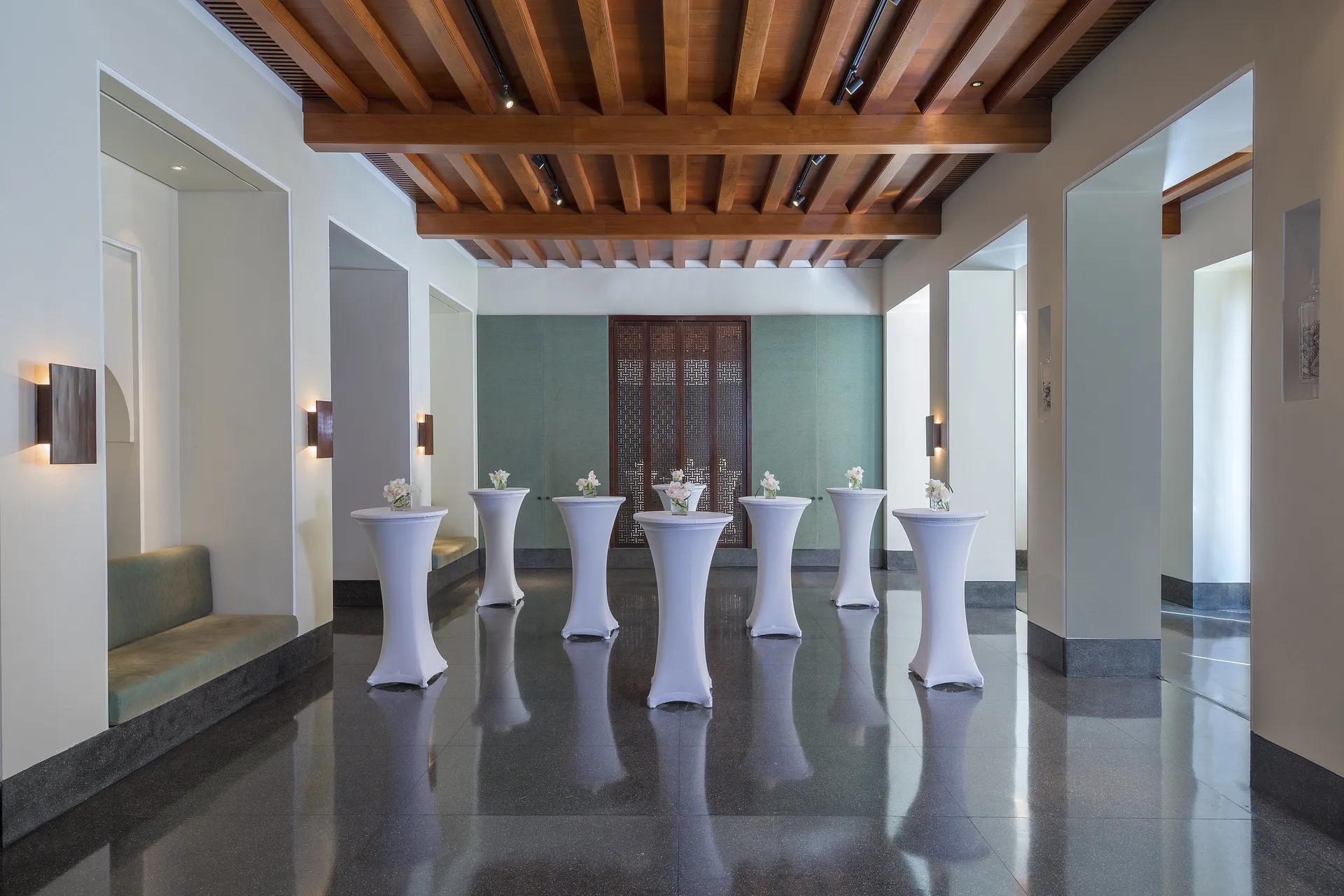 Meeting facility