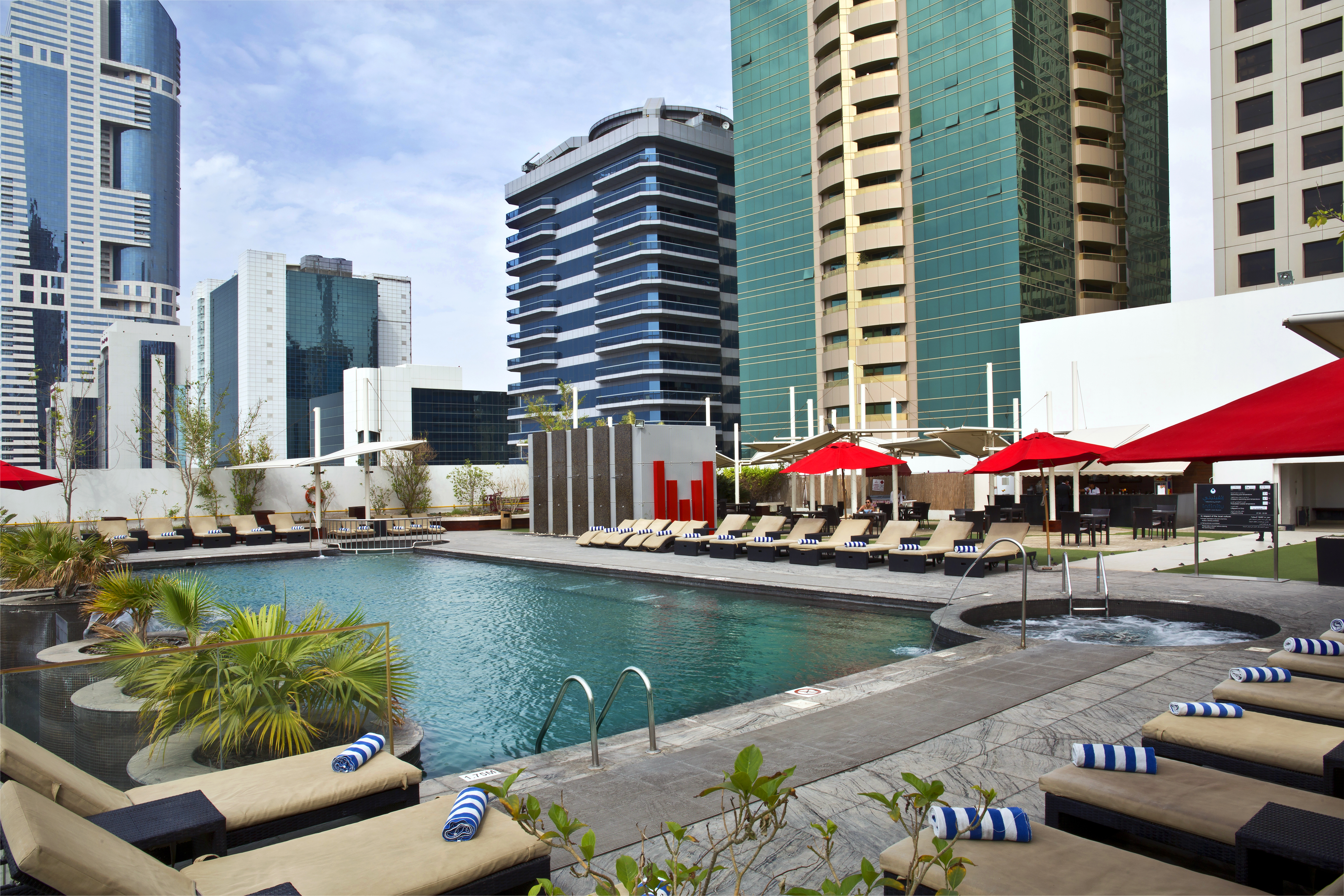 The Tower Plaza Hotel Dubai, Dubai
