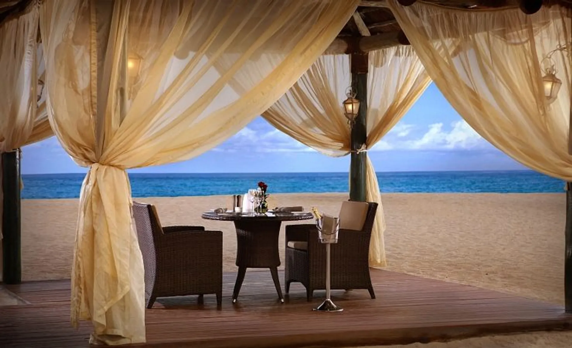 Beach Dinner - Fujairah rotana
