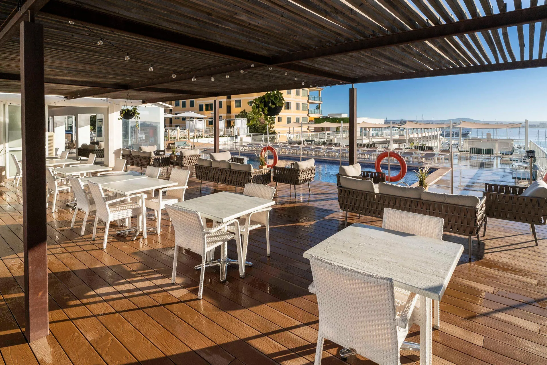 Terrace/patio