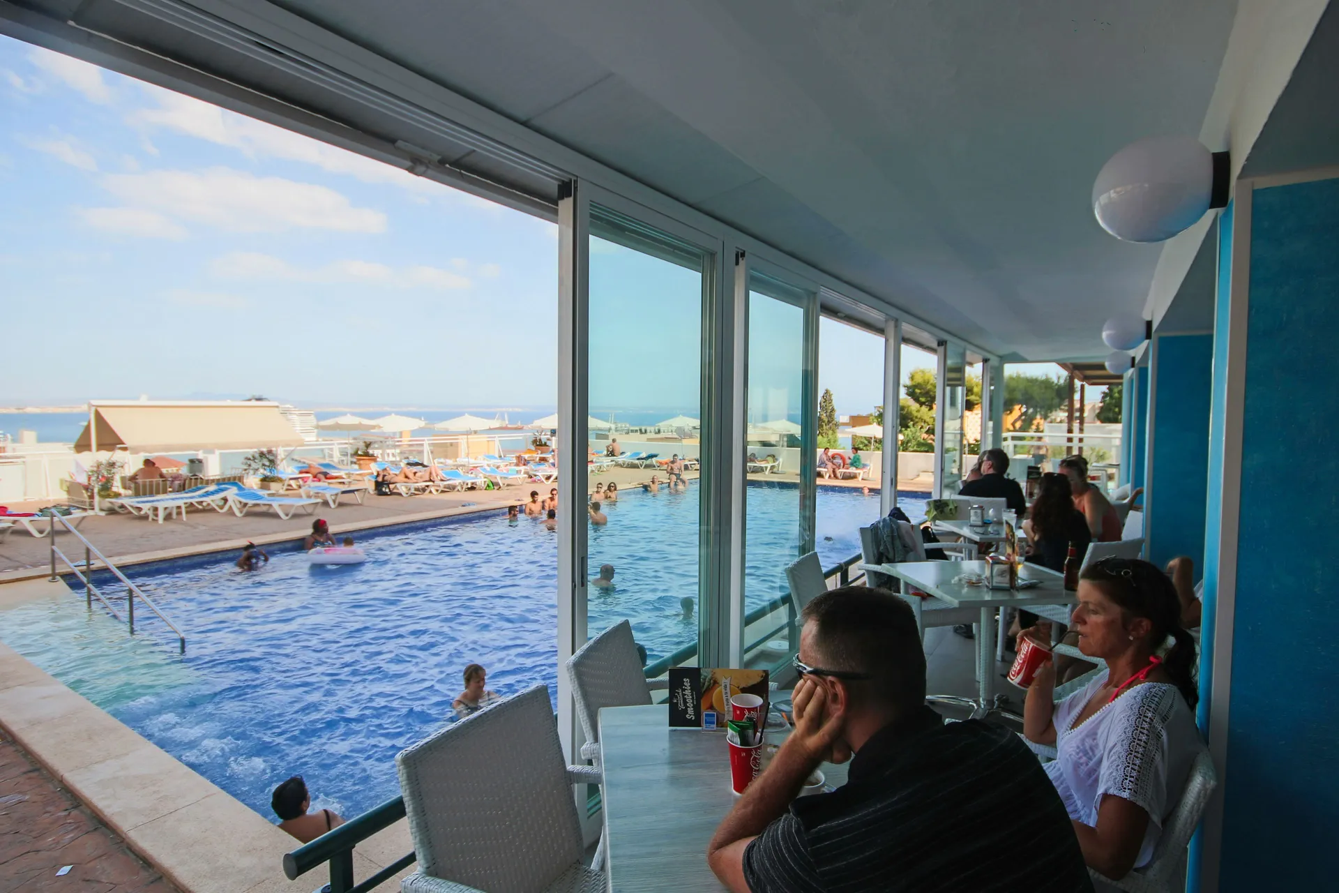Poolside bar