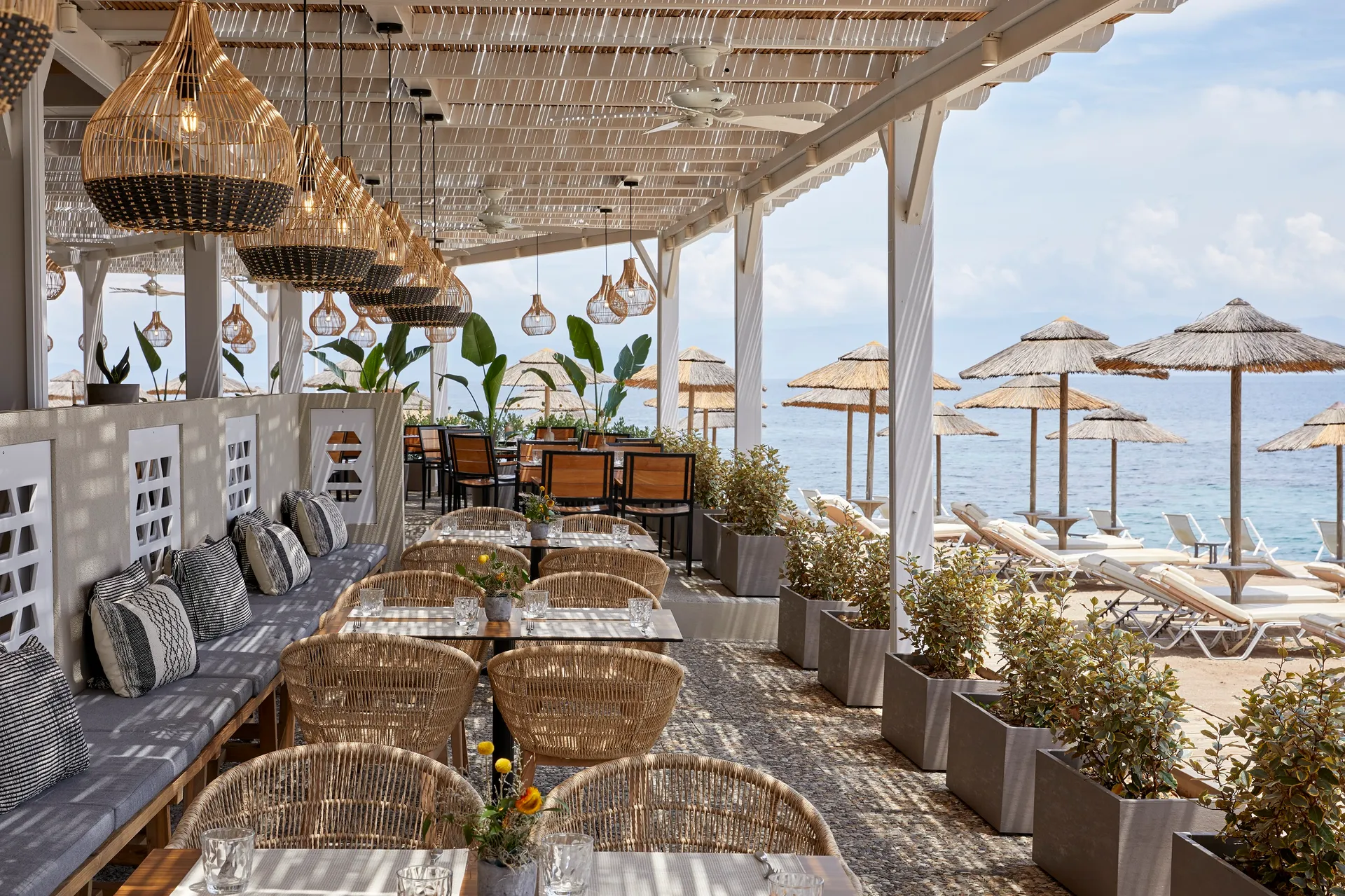 Deck Bar - Marbella Corfu