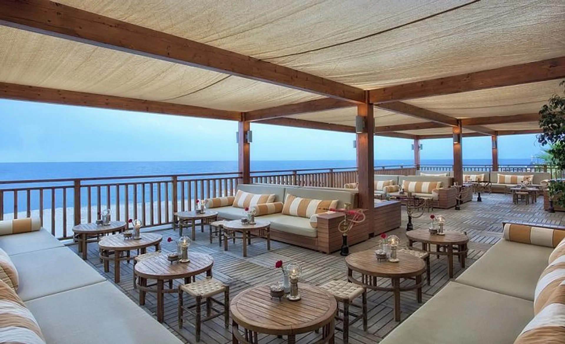 AKKA Alinda Hotel - Cafe