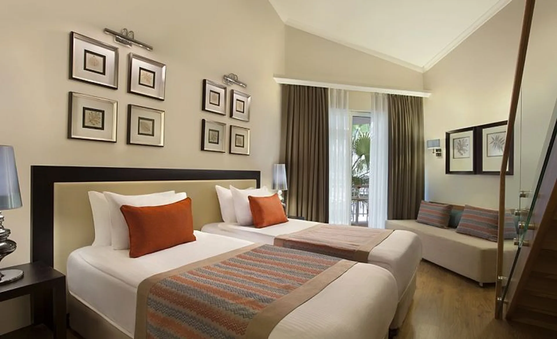 AKKA Alinda Hotel - Family Room
