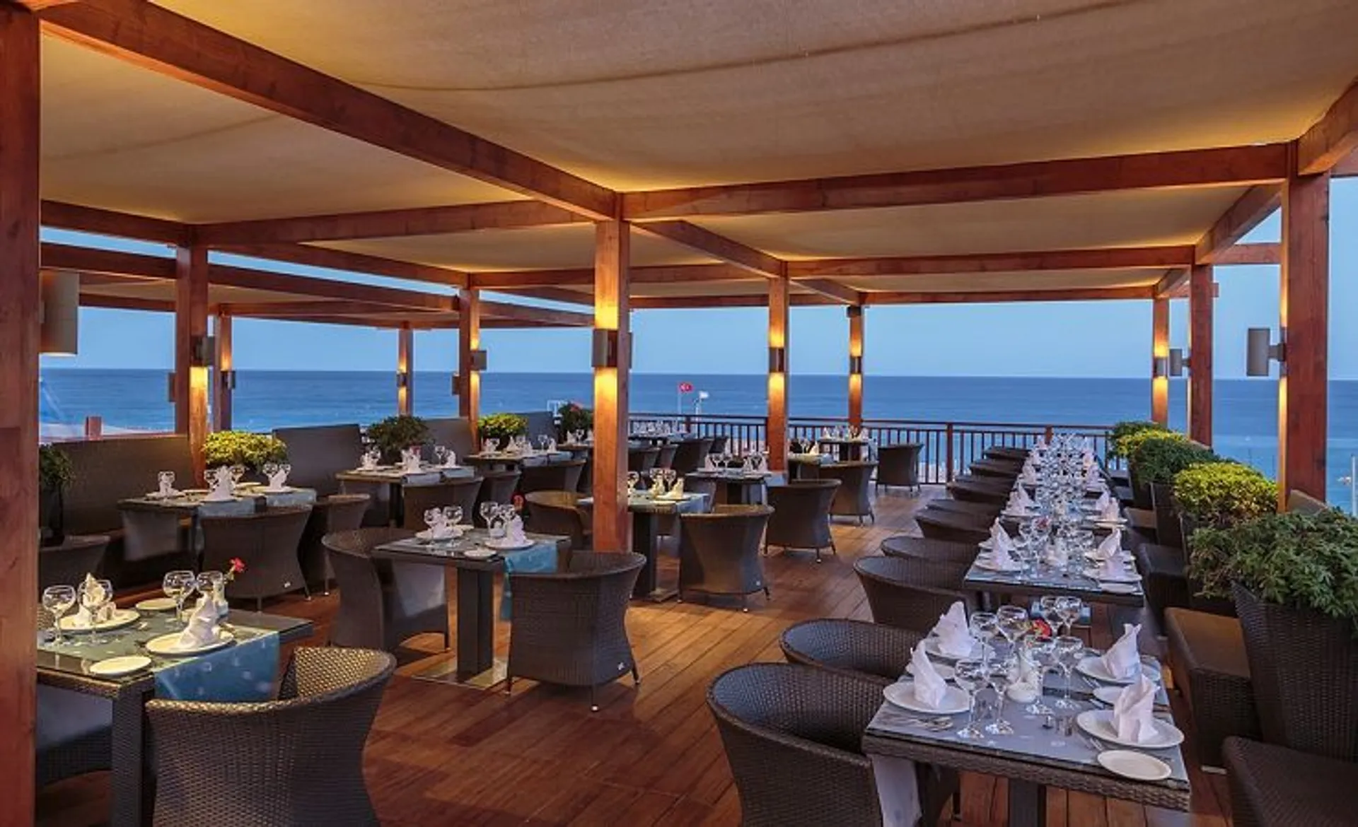 AKKA Alinda Hotel - Fish Restaurant