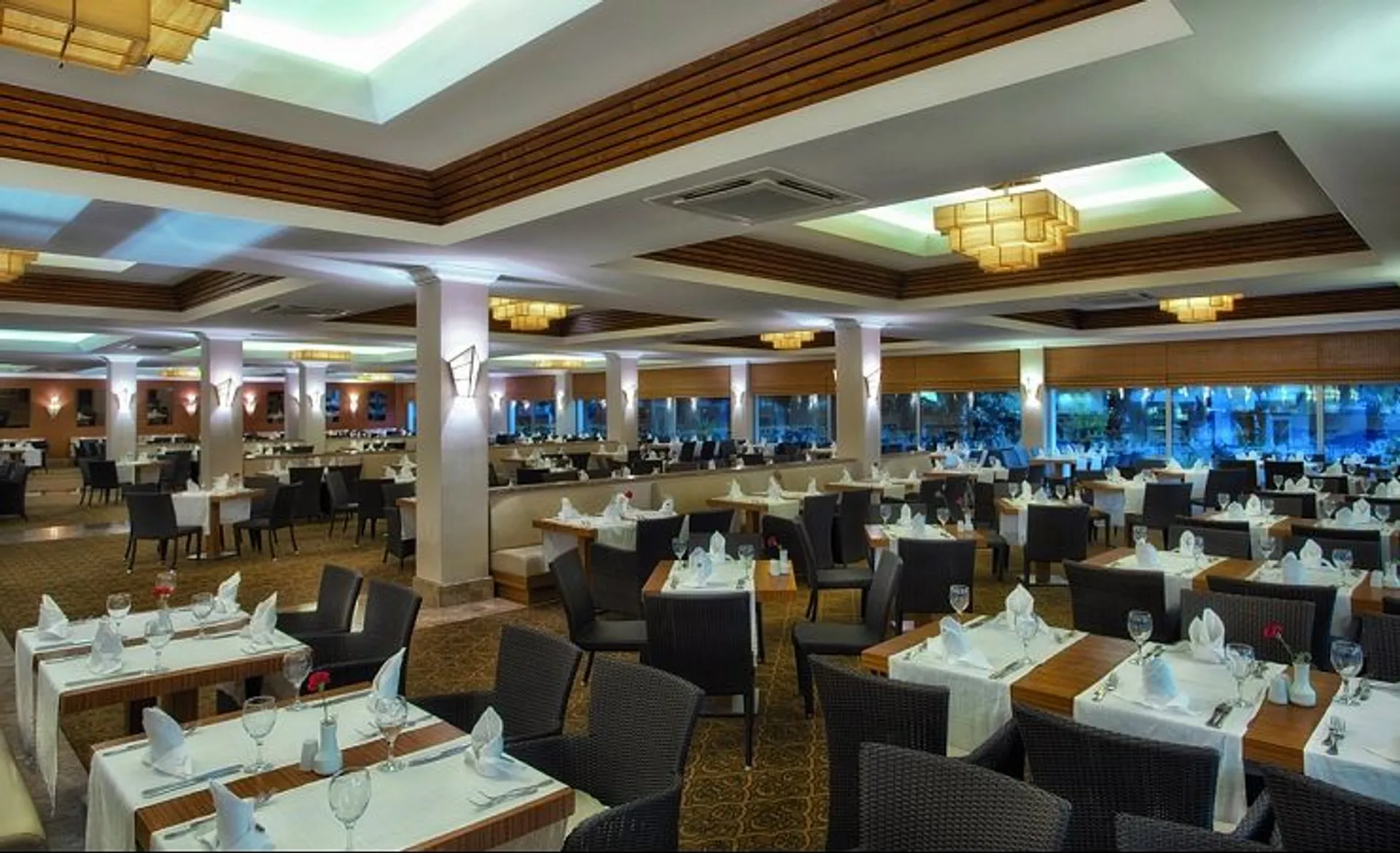 AKKA Alinda Hotel - Main Restaurant