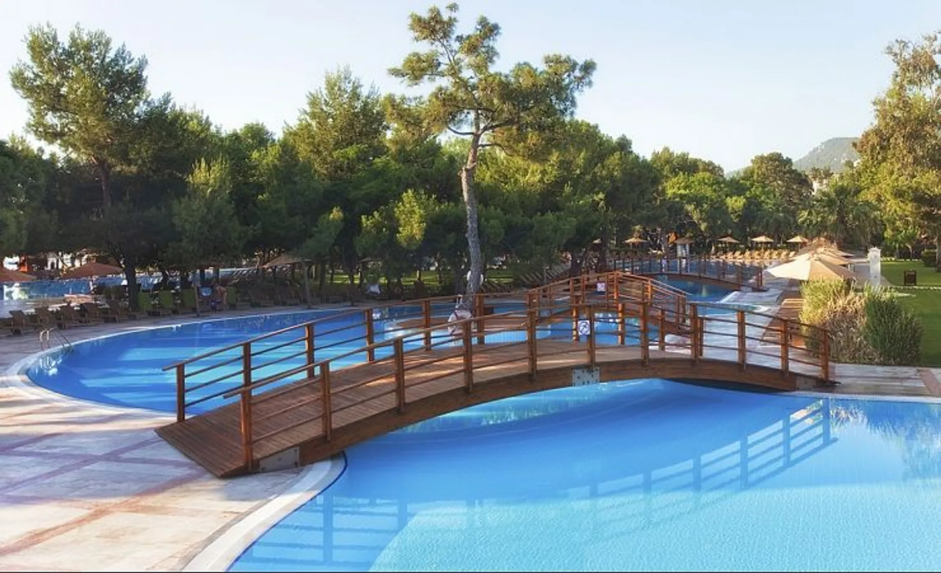 Akka Antedon Hotel - Pool Bridge