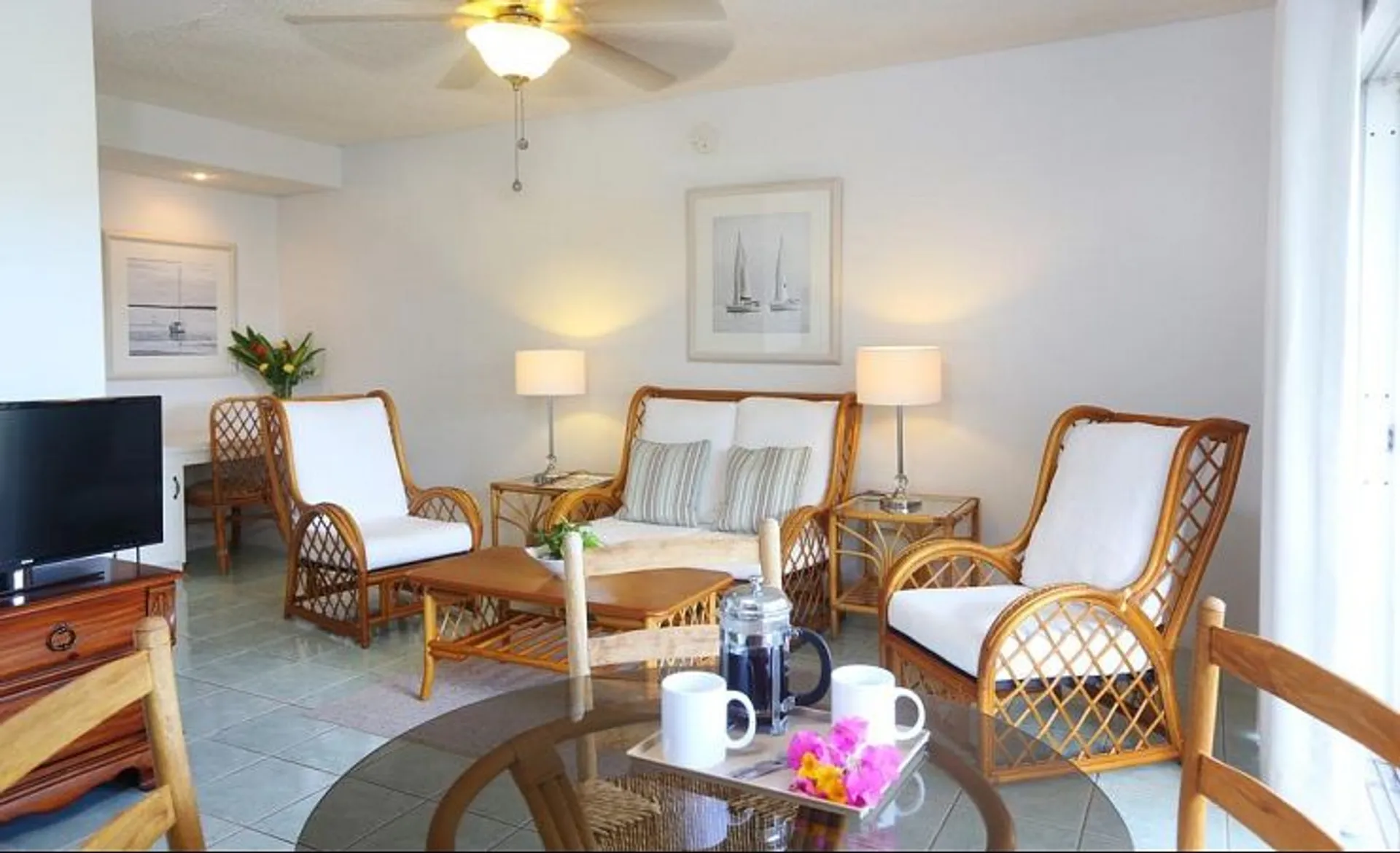 Harmony Suites - Loungearea