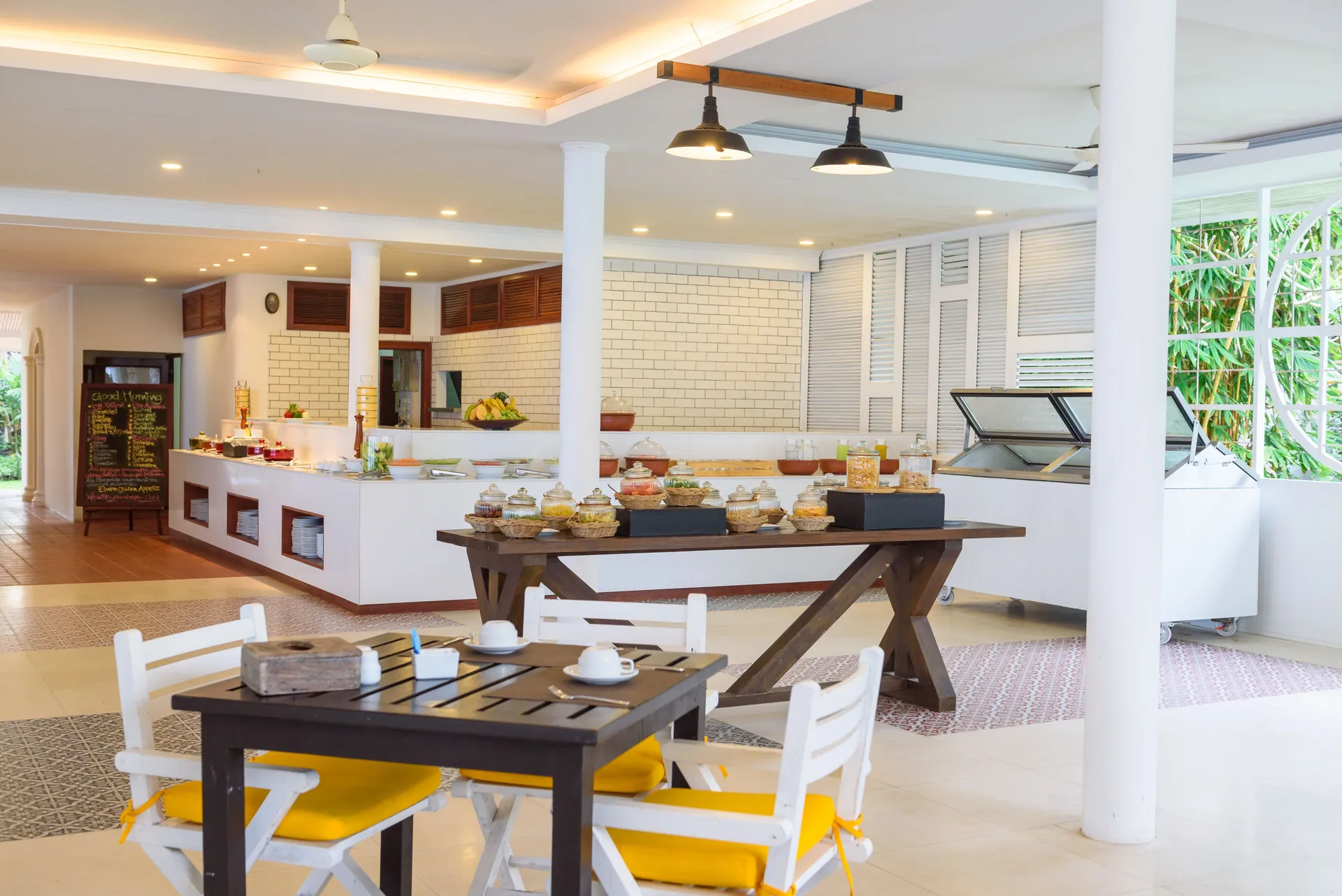 Breakfast buffet