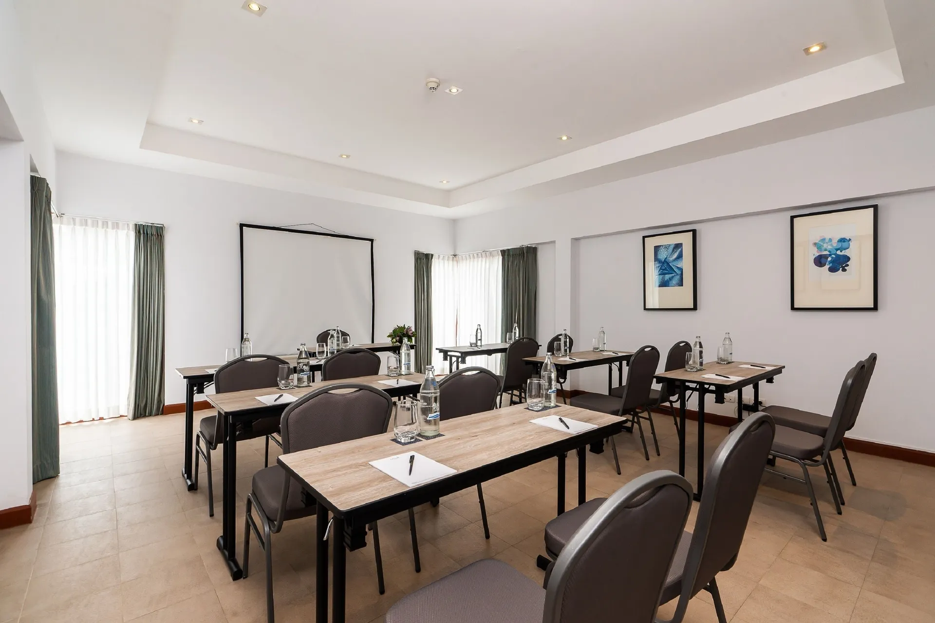 Meeting facility