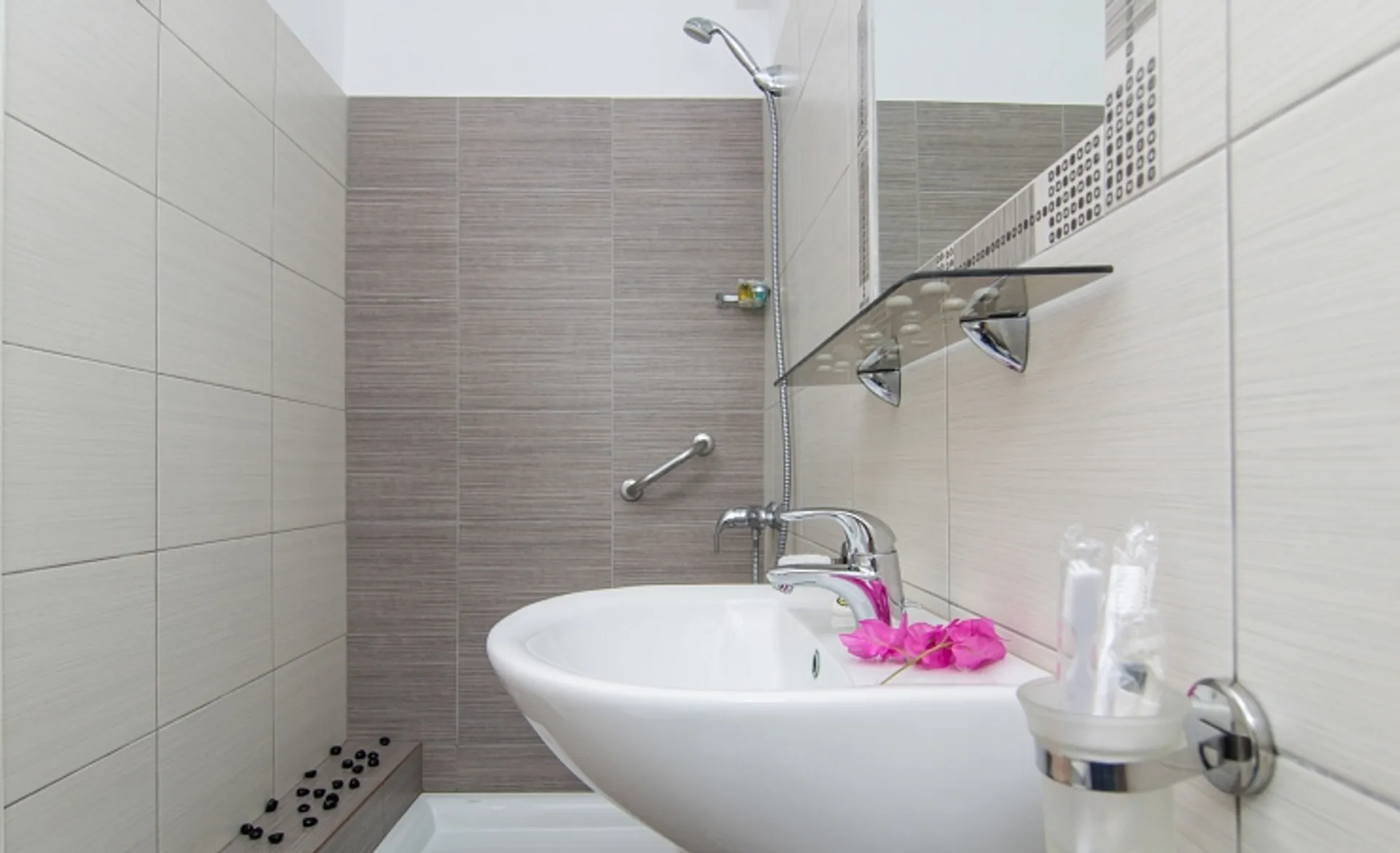 Paradise Resort - Bathroom