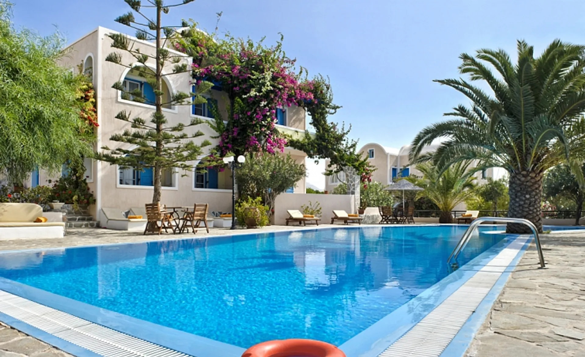 Paradise Resort - Swimming Pool