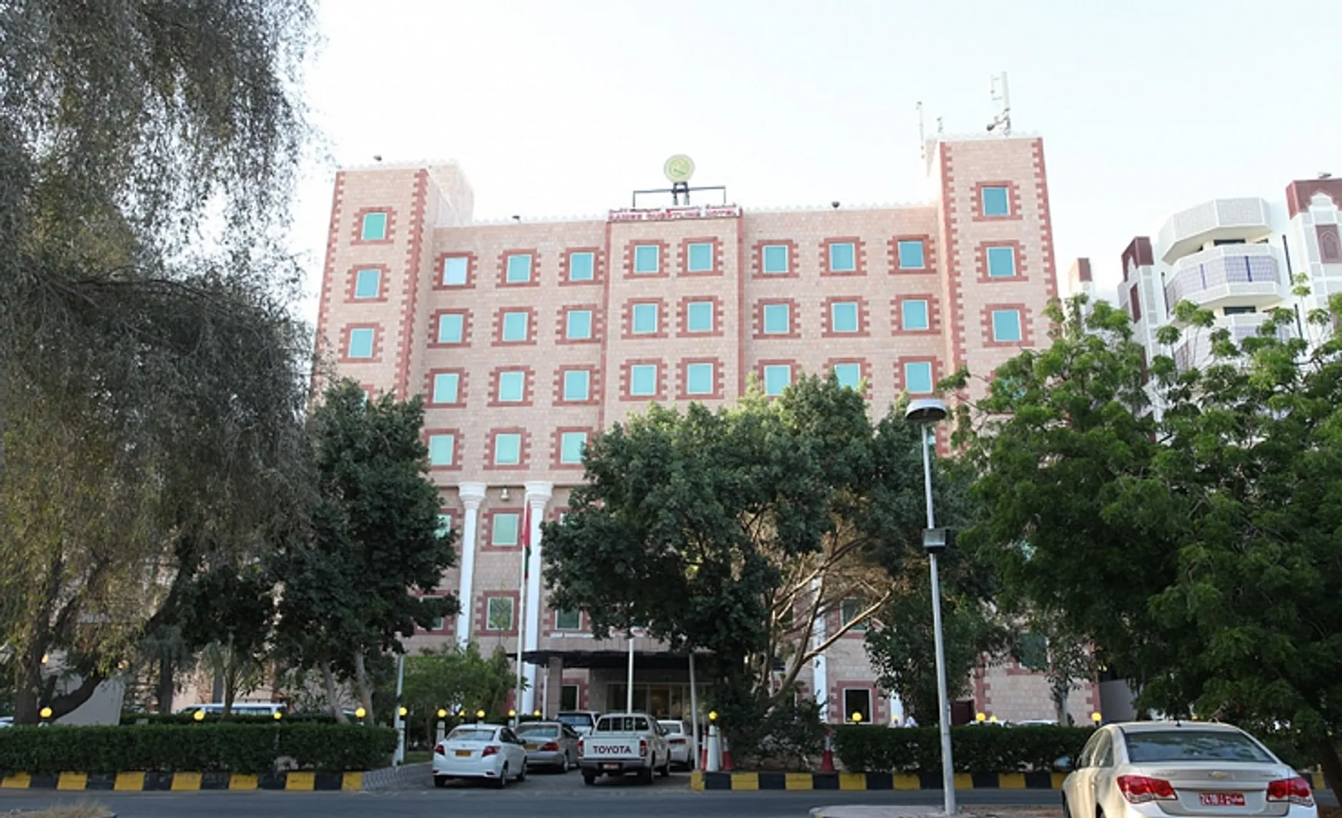 Ramee Guestline Hotel - Entrance