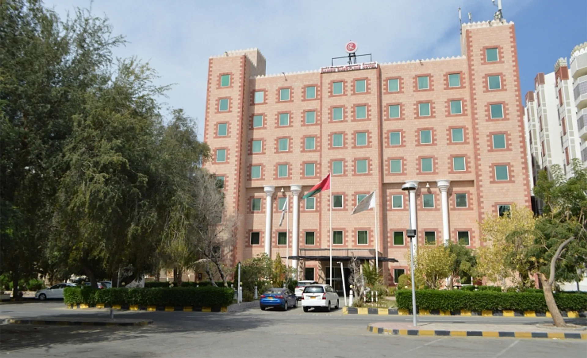 Ramee Guestline Hotel - Facade