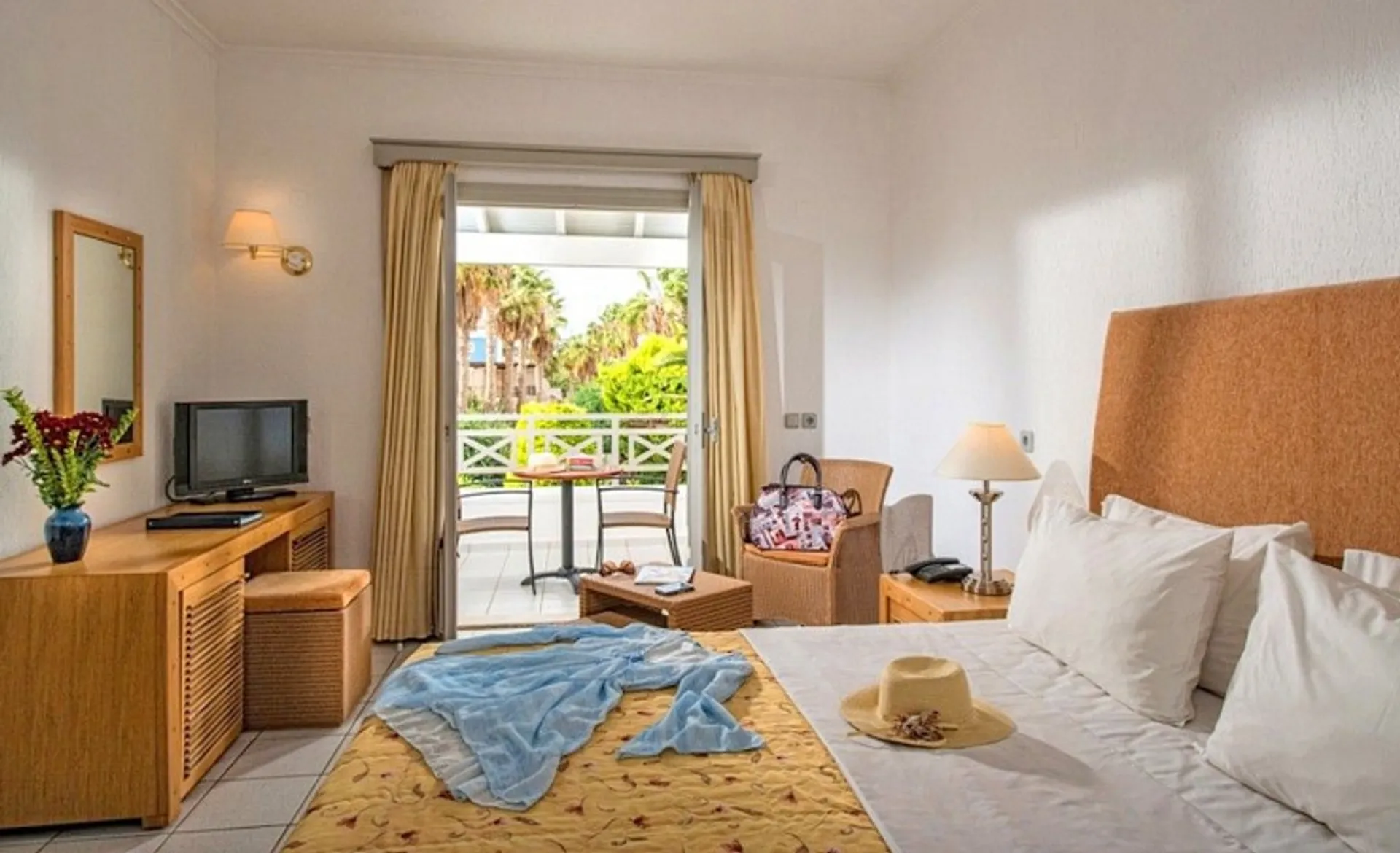Annabelle Beach Resort - Double Room