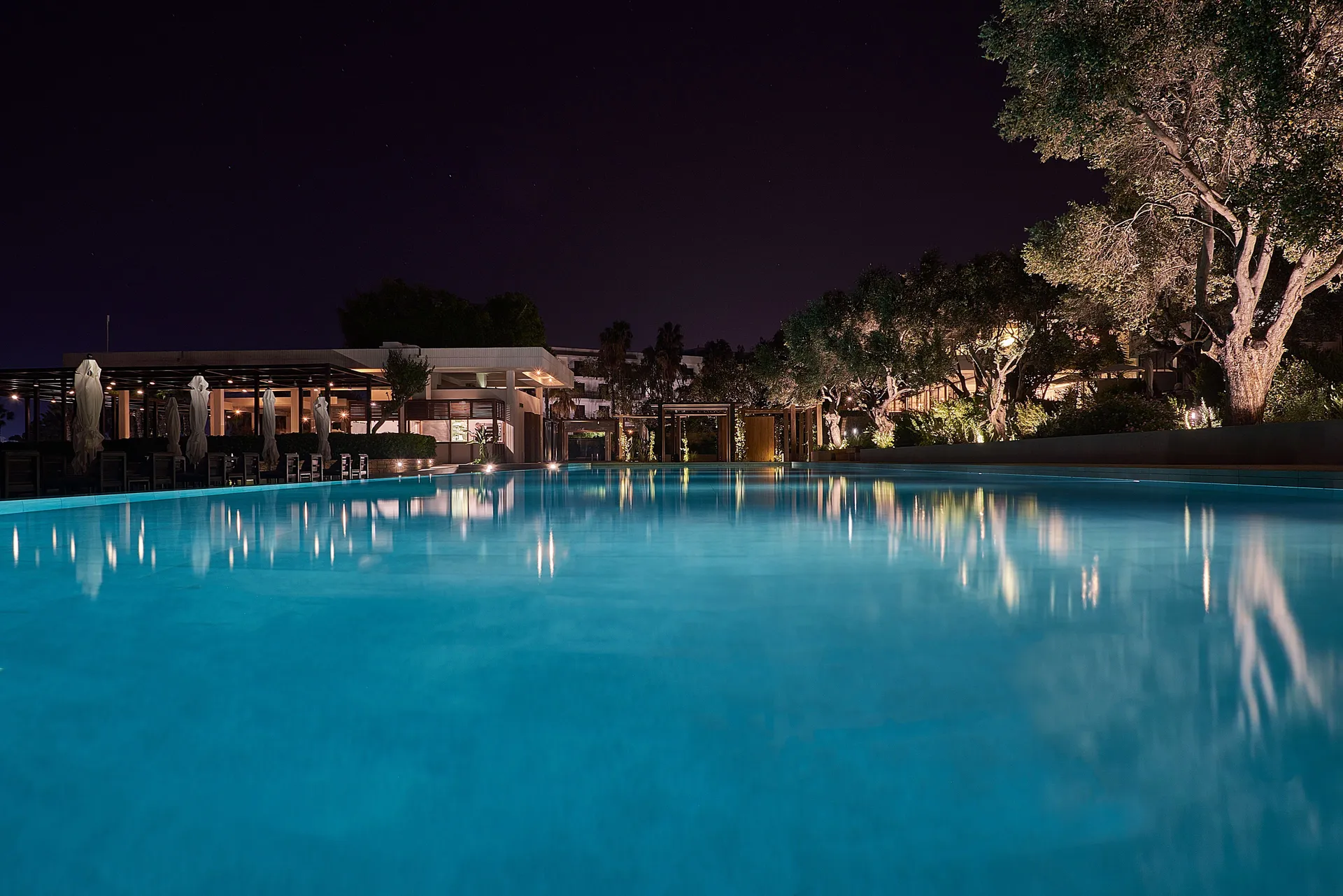Infinity pool