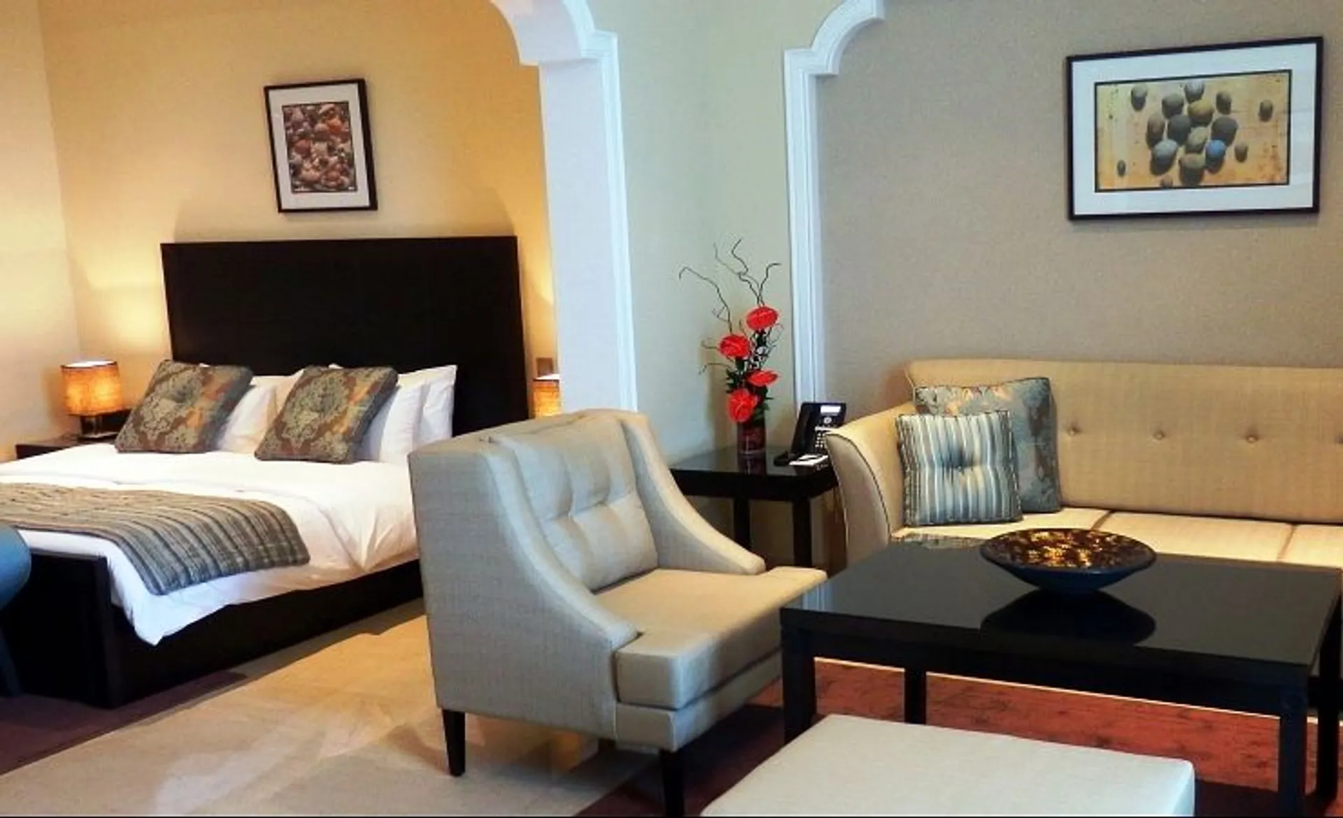 Al Hamra Residence - Bedroom