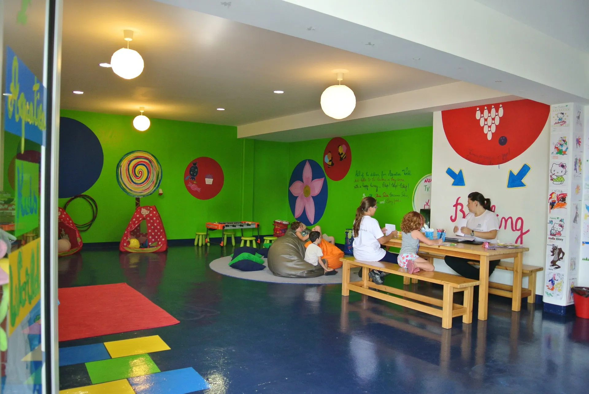 Children’s play area – indoor