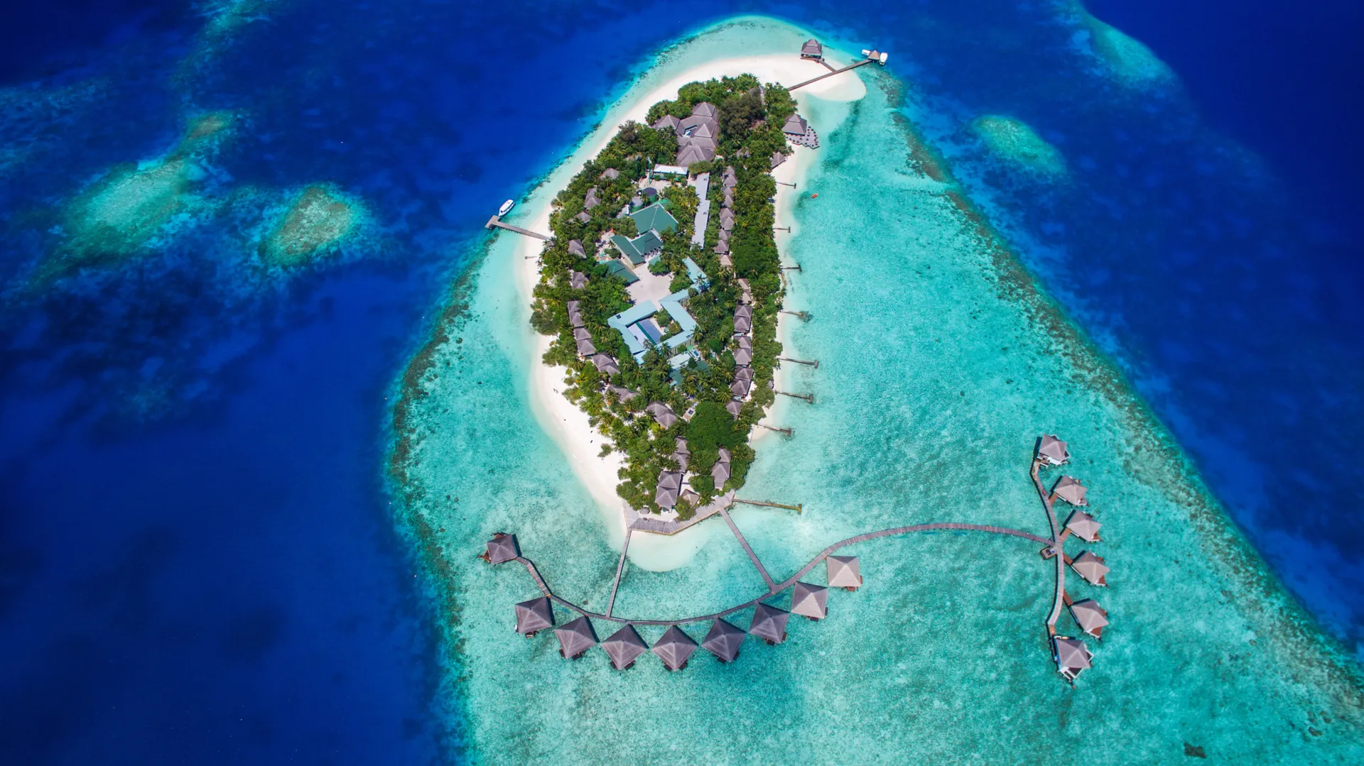 Full Aerial View - Adaaran Club Rannalhi