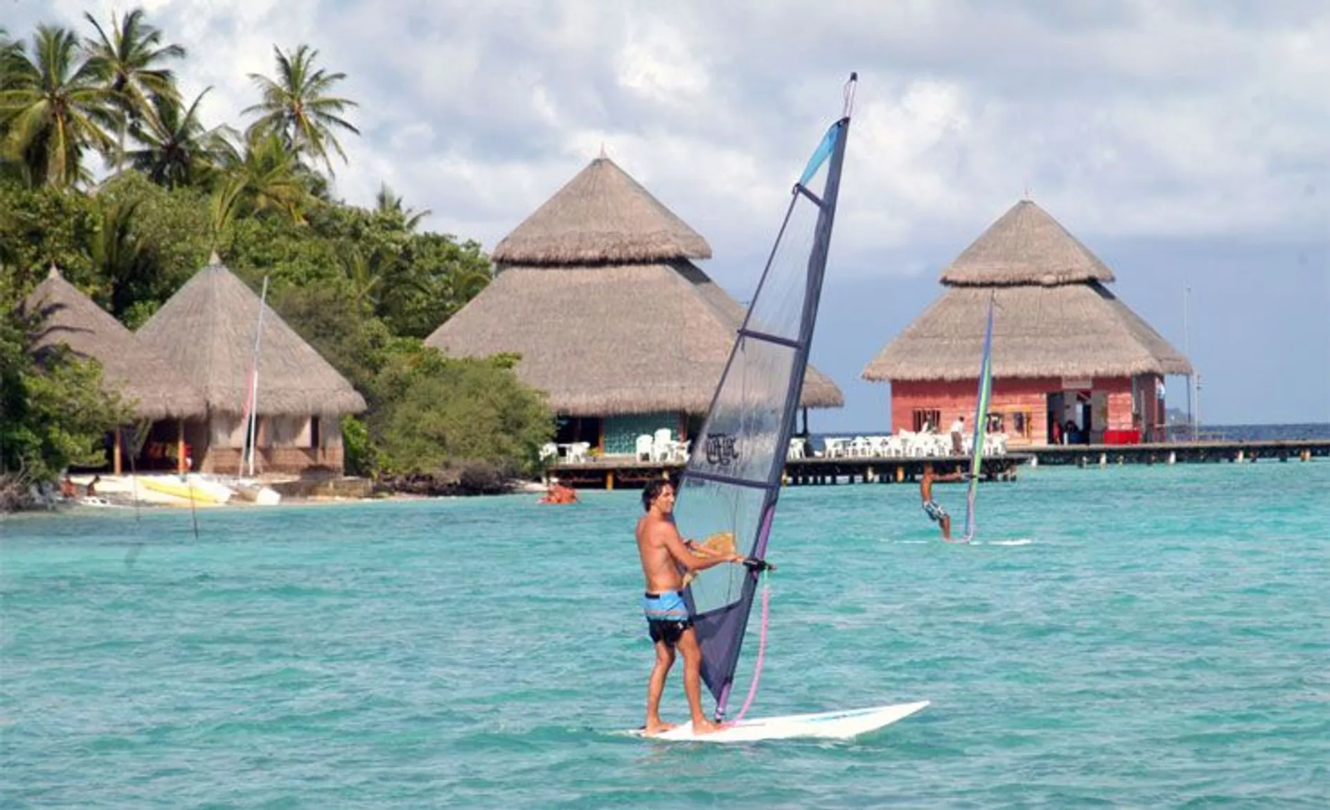 Adaaran Club Rannalhi - Windsurfing
