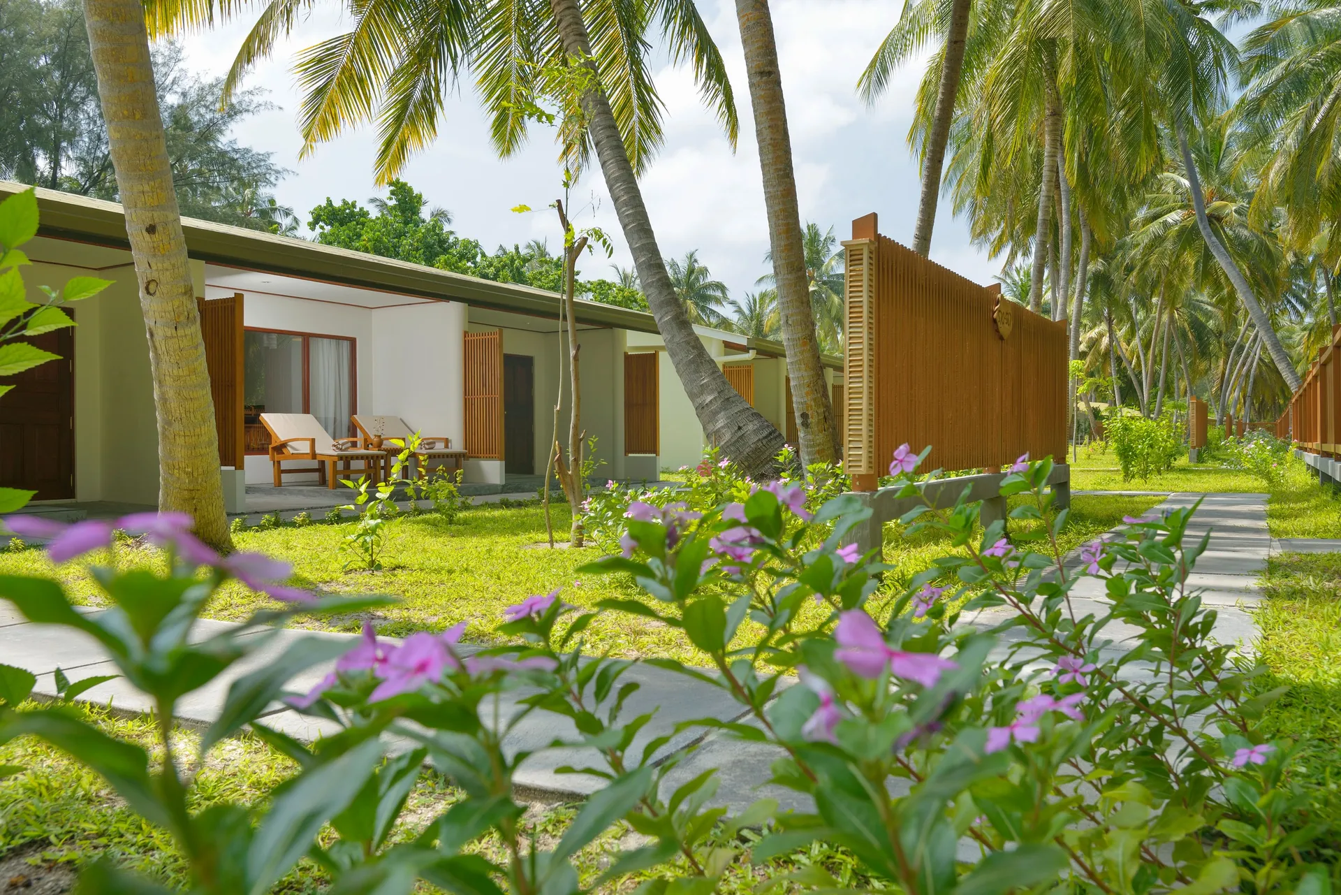 Villa Park Sun Island