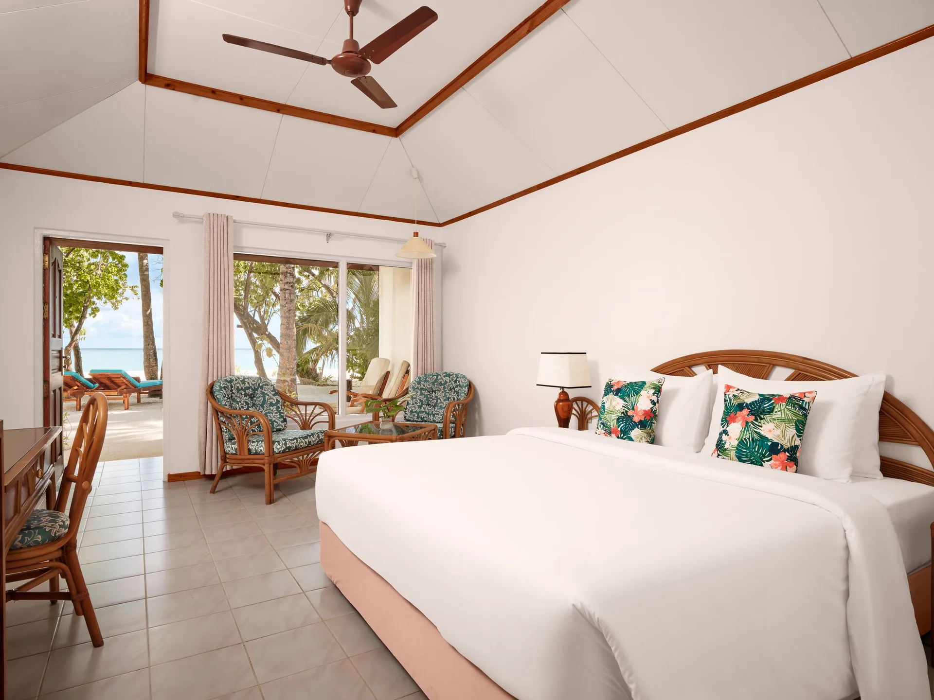 Villa Park Sun Island