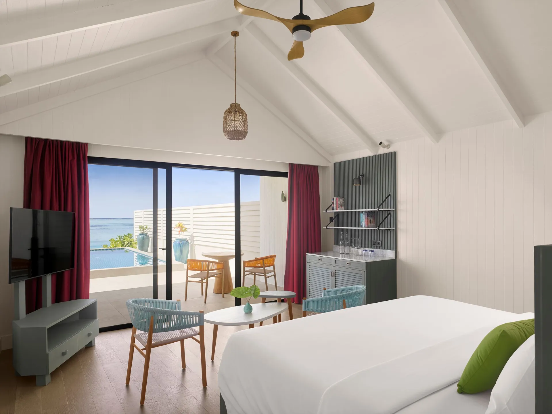 Villa Park Sun Island