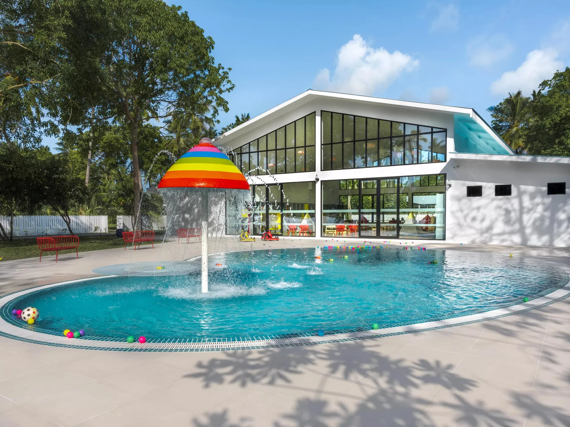 Villa Park Sun Island