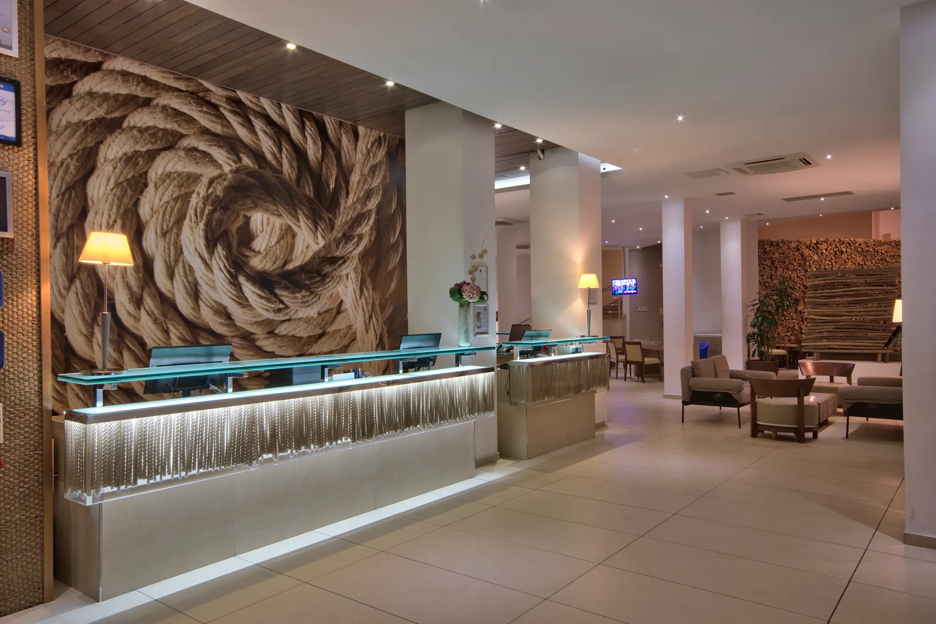 Seabank - Lobby