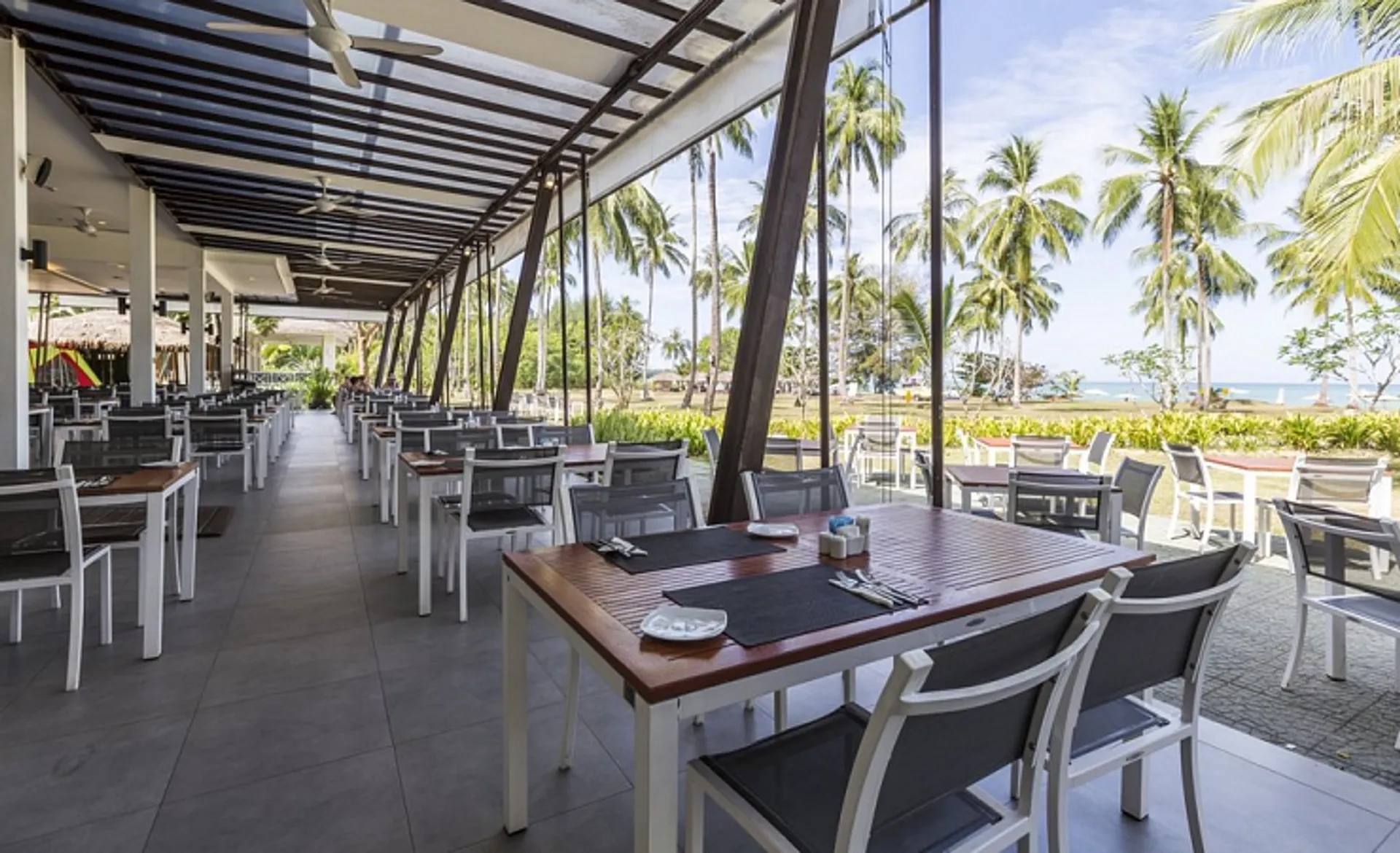 Kantary Beach Villas and Suites - Cafe Andaman