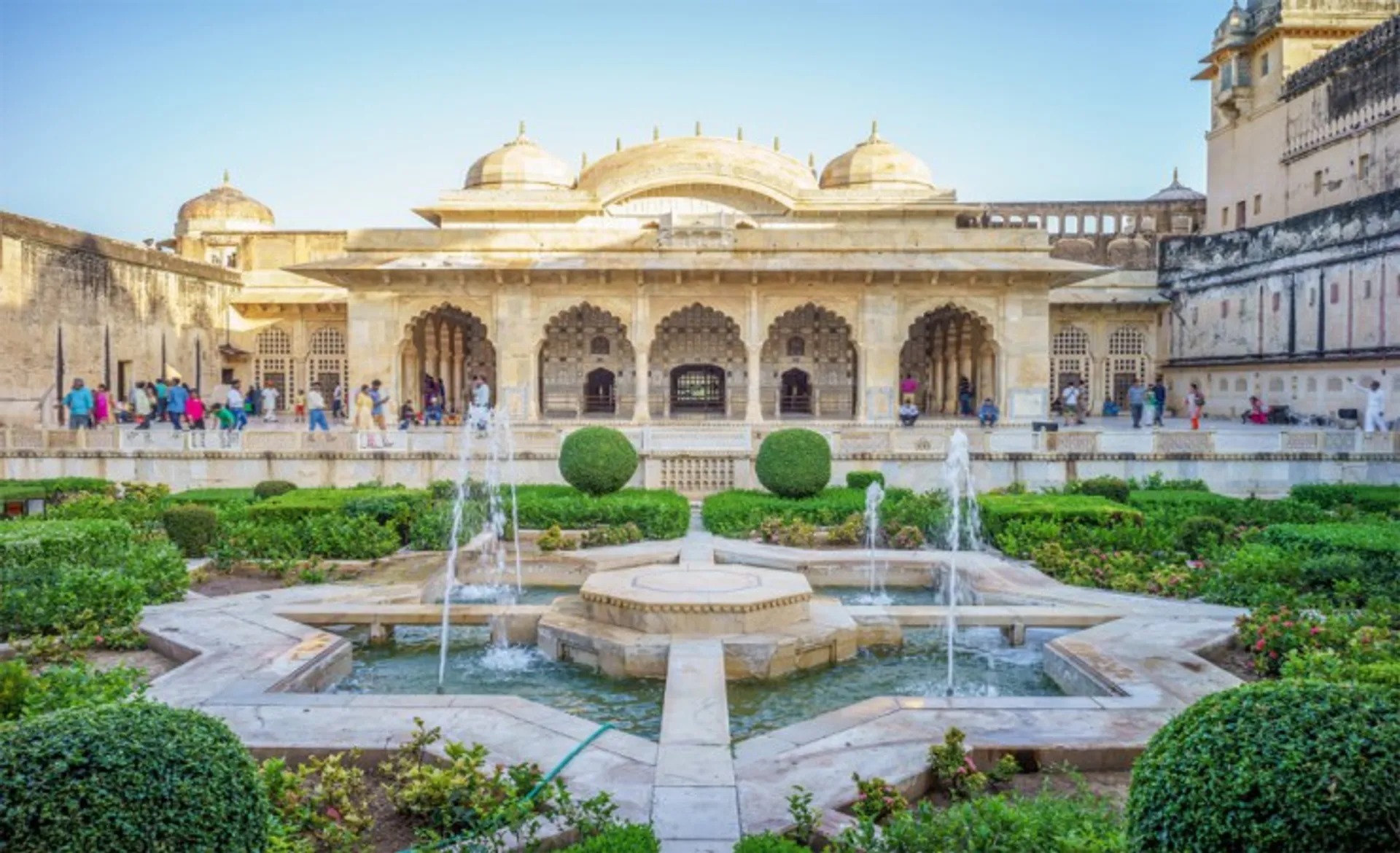 Gardens Of The Amber Fort Jaipur