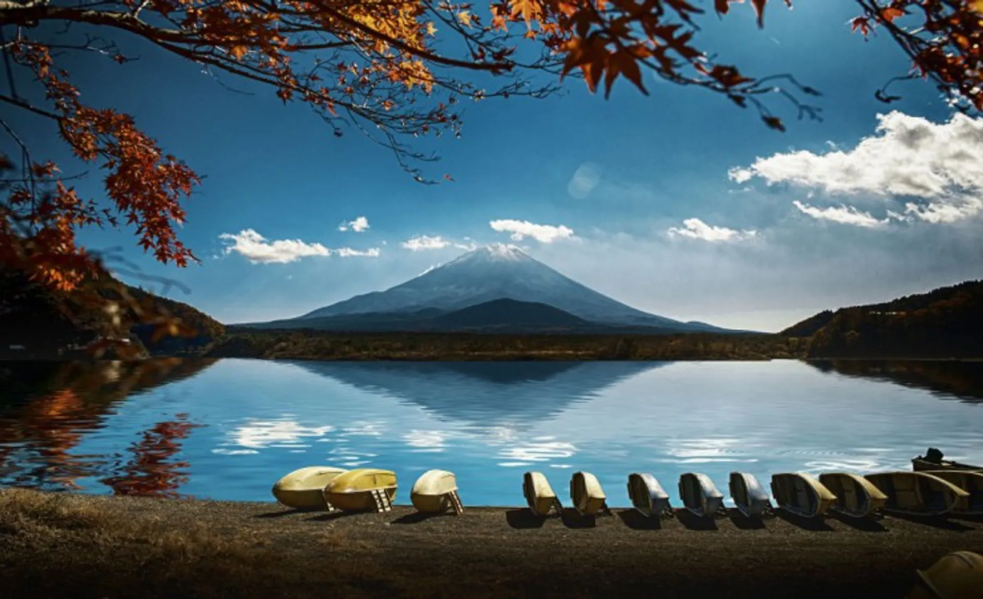 Hakone With Mount Fuji In Background