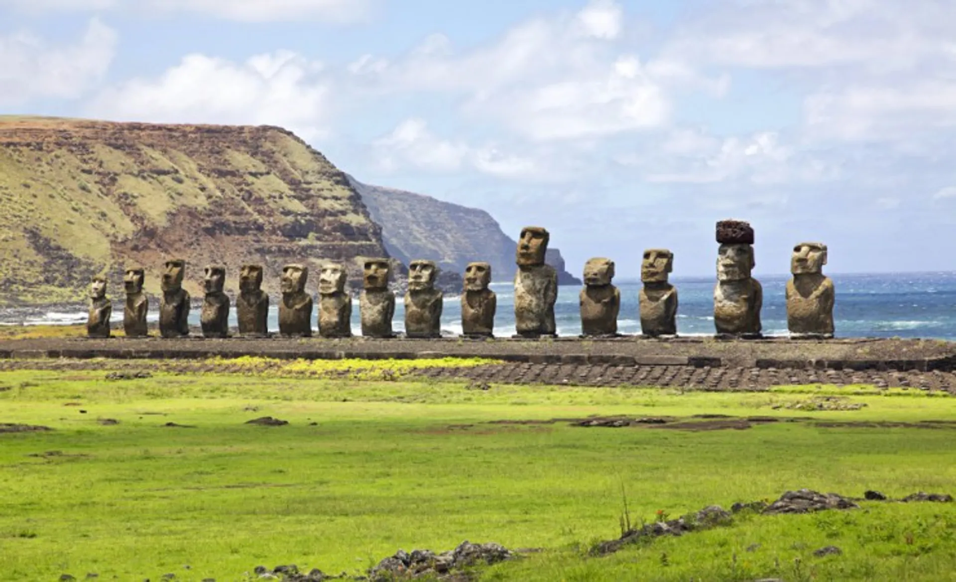 Easter Island Mini Tour 35846676_L