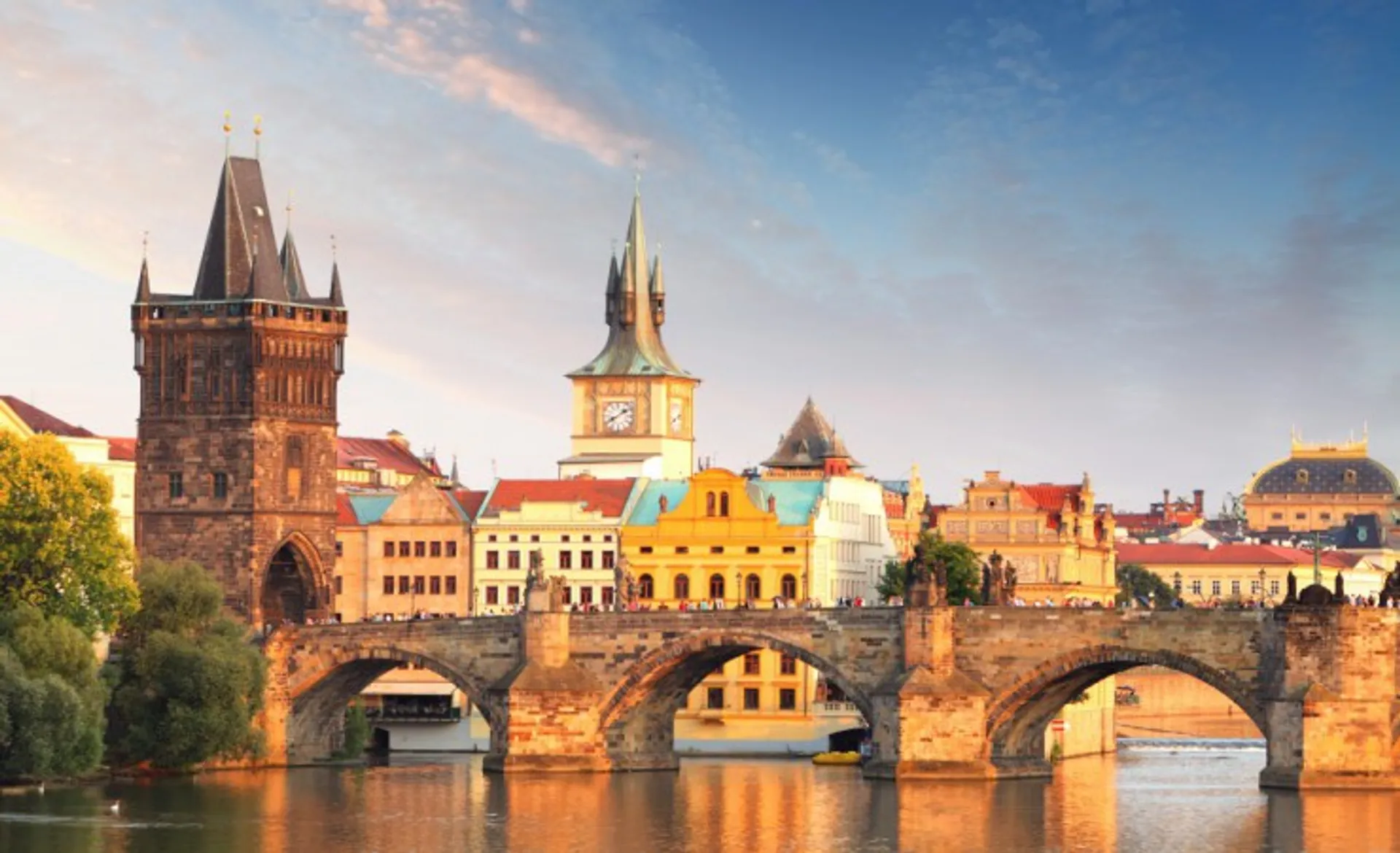 Prague Charles Bridge 30180066_L