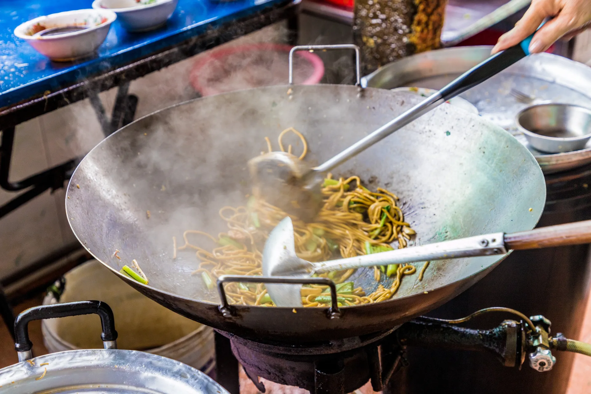 thai noodles 120133962.jpg