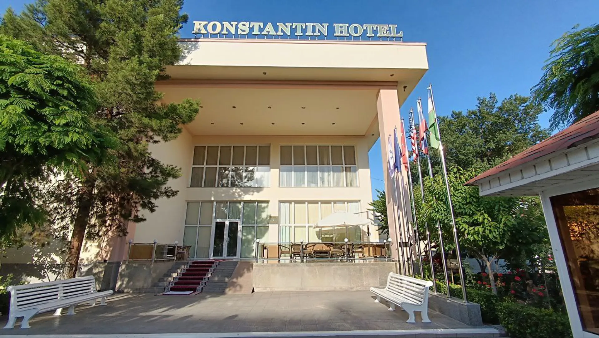Konstantin Hotel