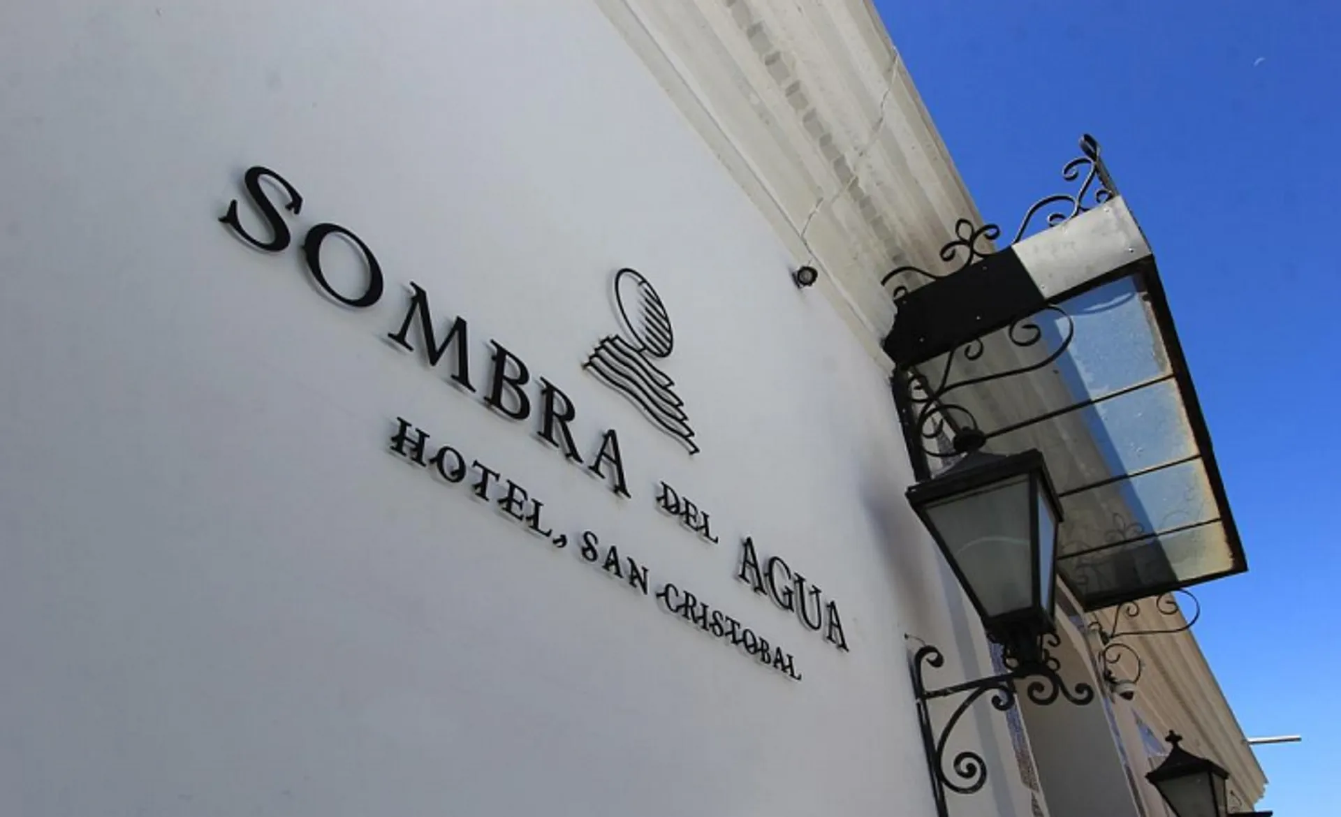 Sombra Del Agua
