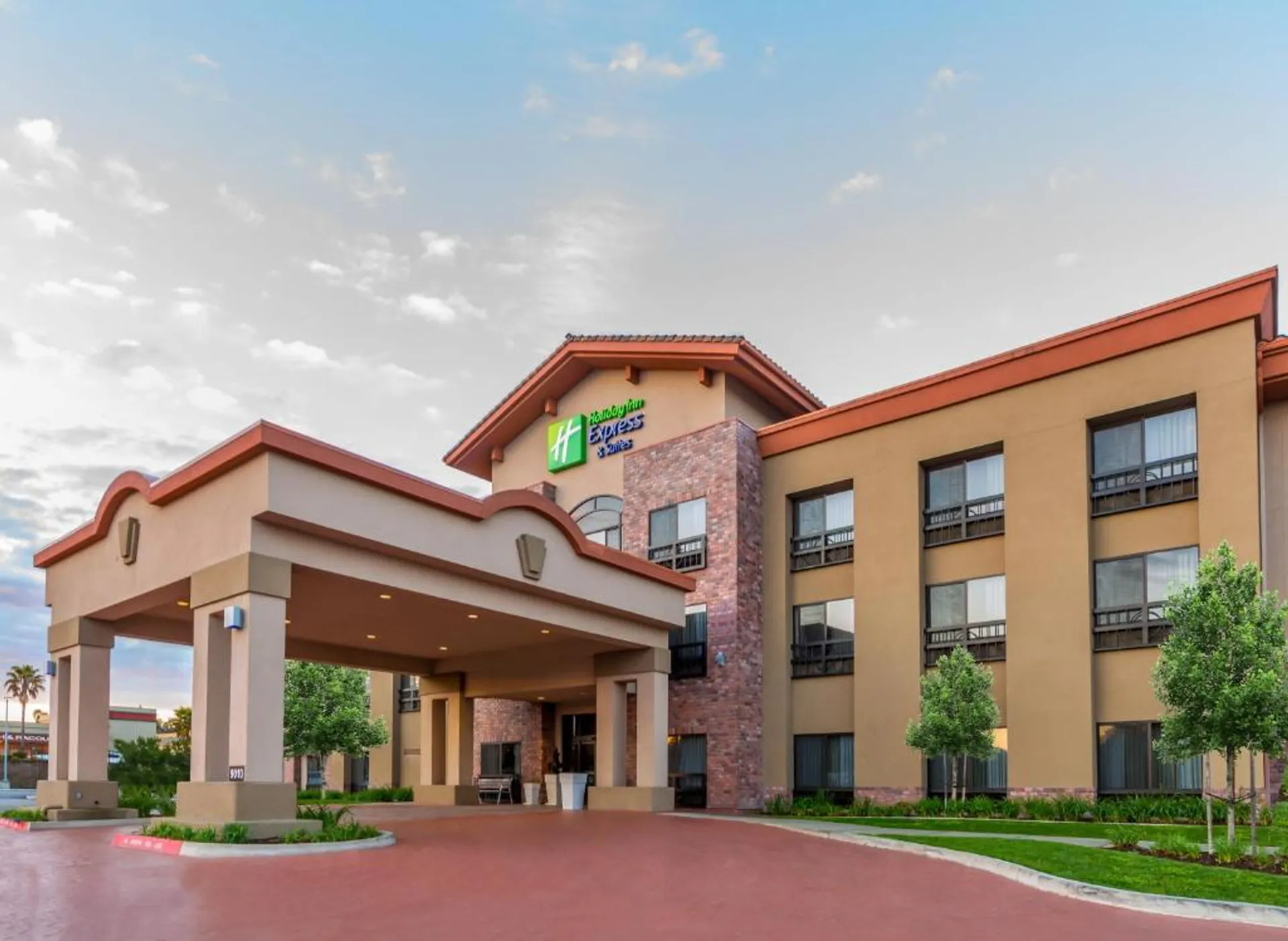 Holiday Inn Express and Suites Atascadero