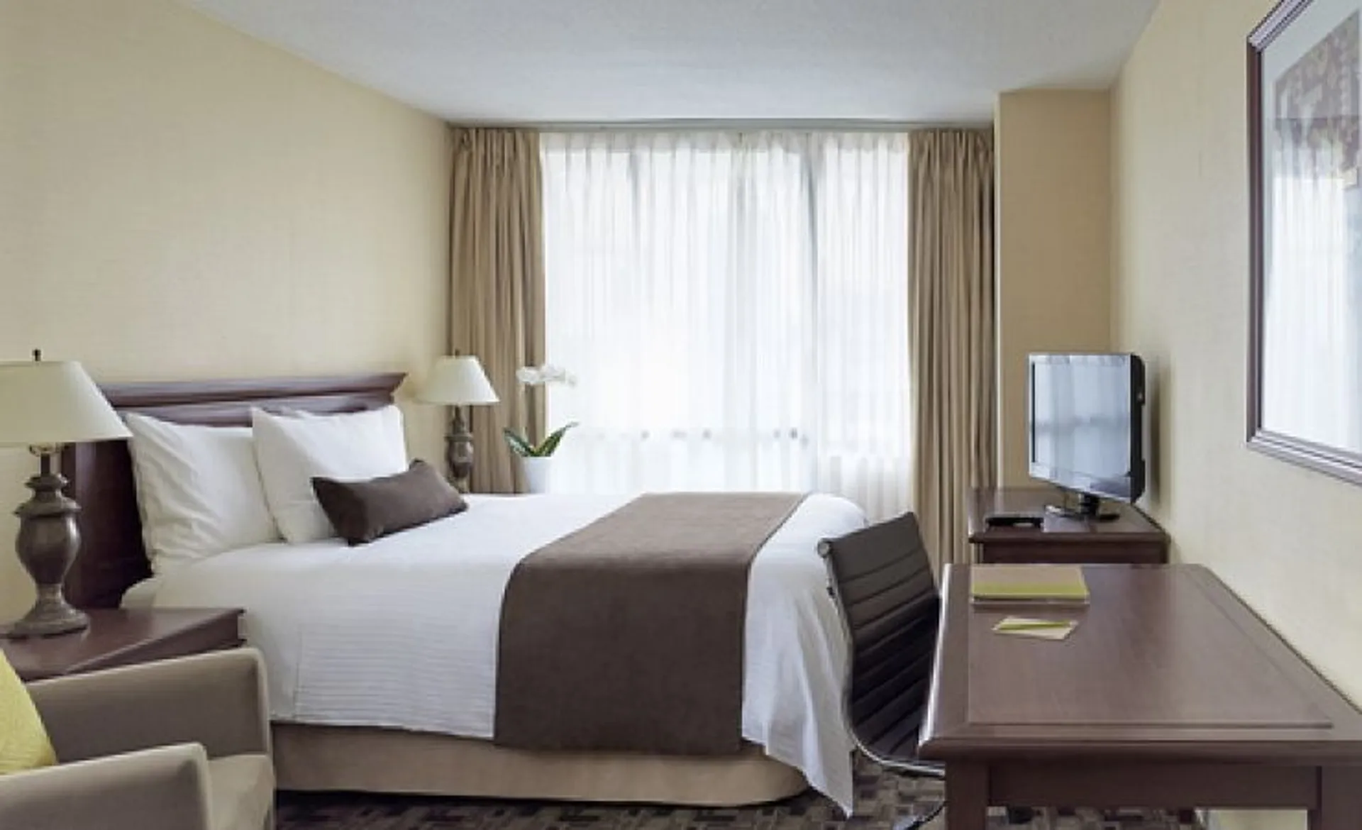 Eaton Chelsea Hotel