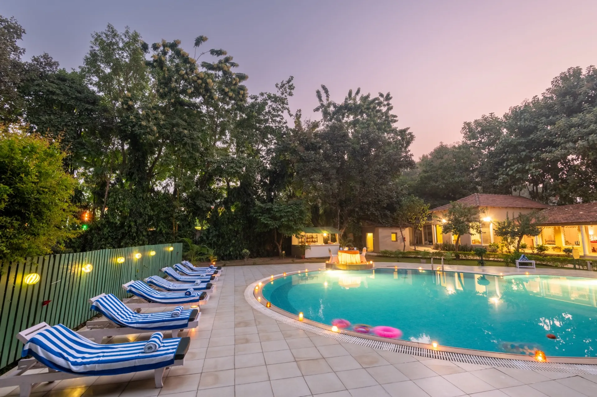 Tiger Den Resort Bandhavgarh