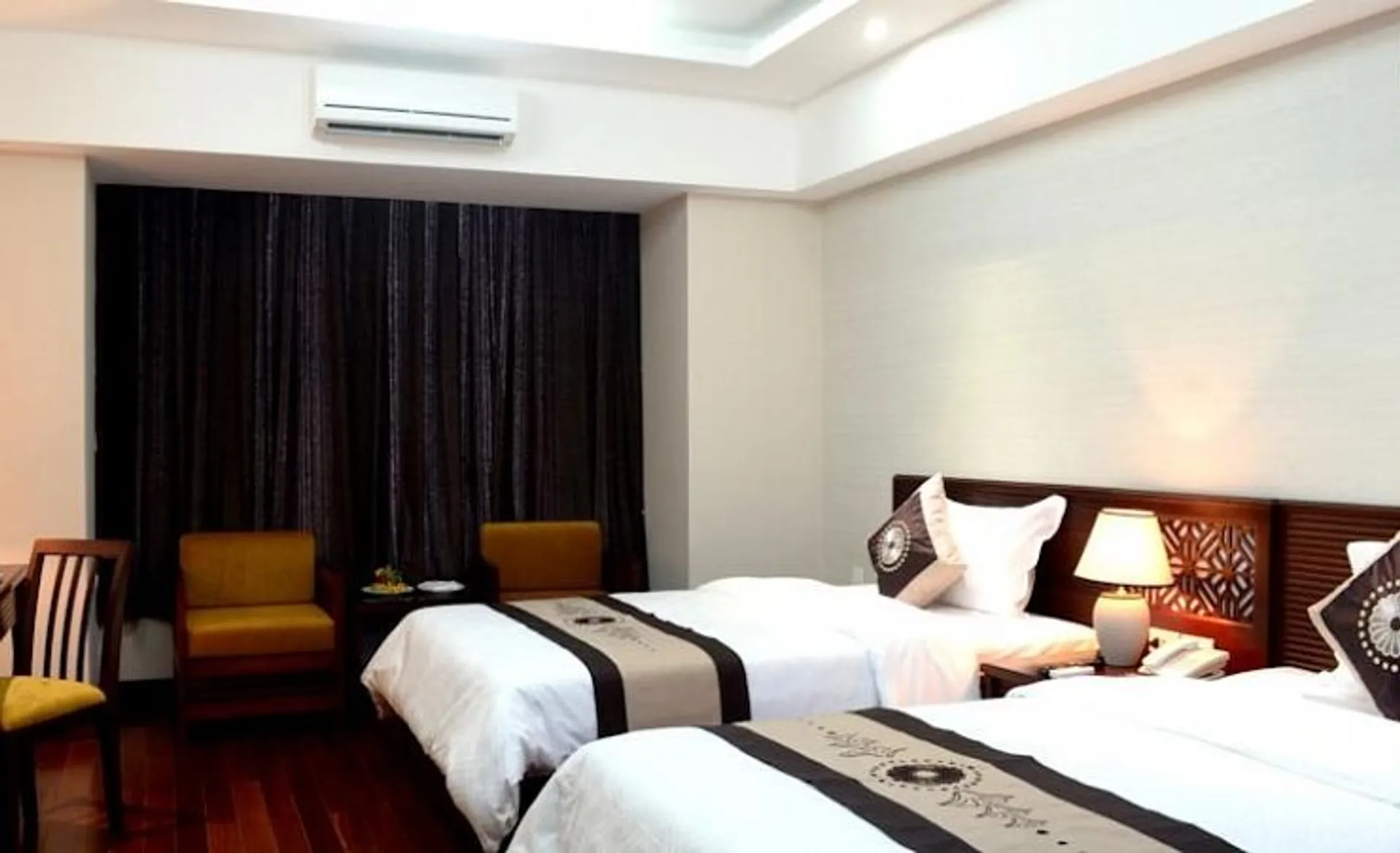 Moonlight Hotel